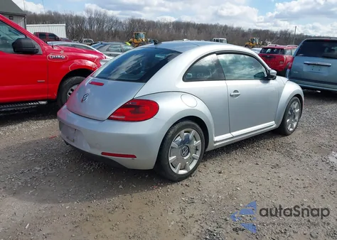 2012 Volkswagen Beetle 2.5L из США, поврежденный, VIN 3VWJP7AT5CM602246